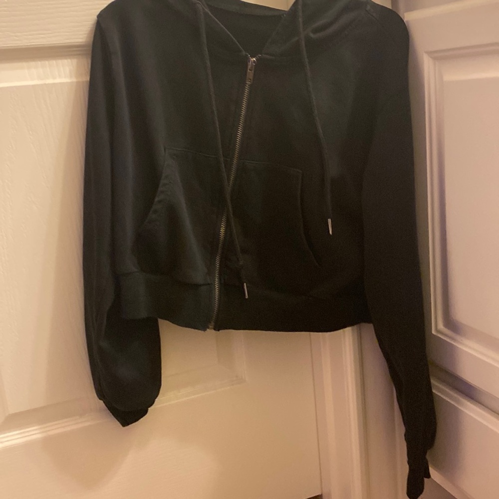 crop top hoodie